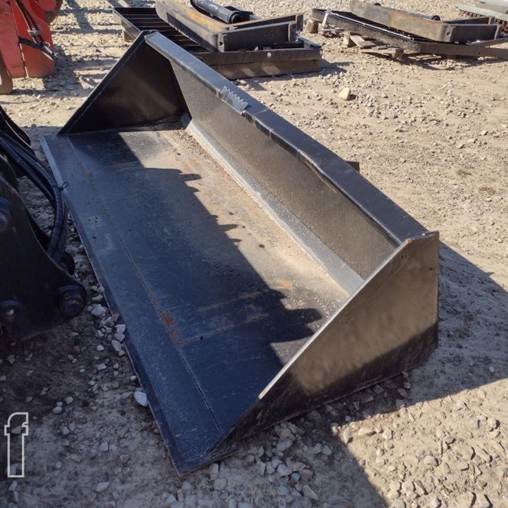 78 INCH SKID LOADER BUCKET