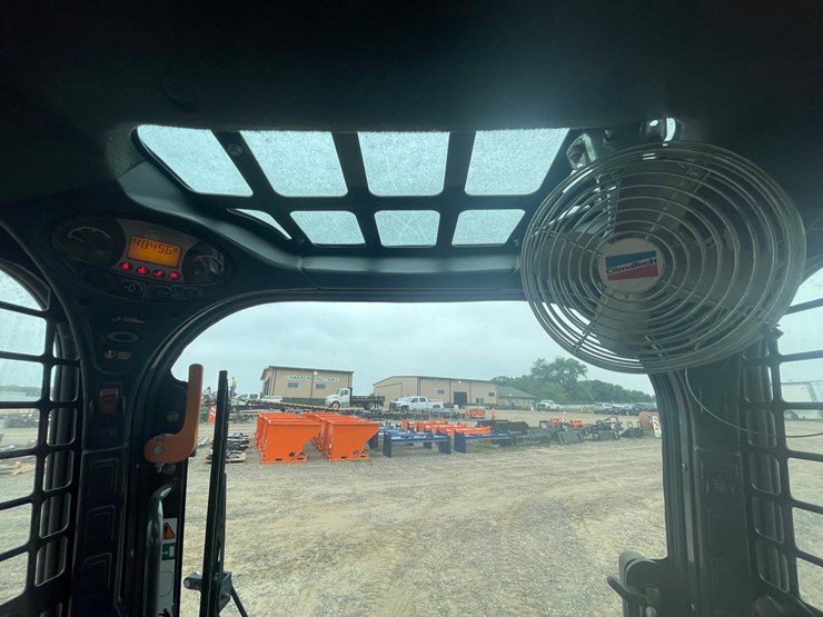 #1061-•-2017-bobcat-s630-skid-steer-image-14