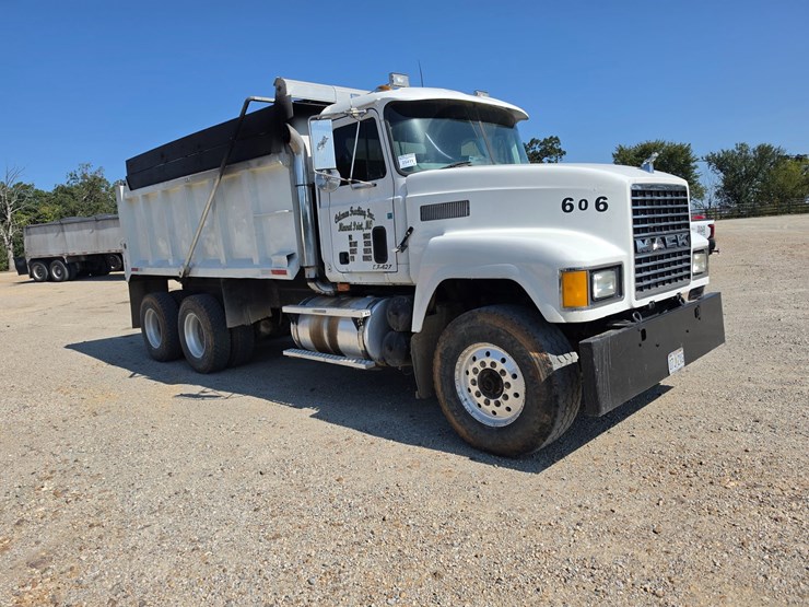 1996-mack-ch600-image-15