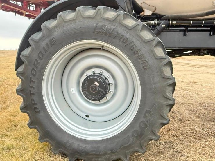 2024-case-ih-trident-5550-image-25