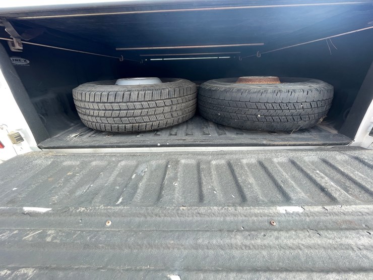 2004-ford-f350-image-22