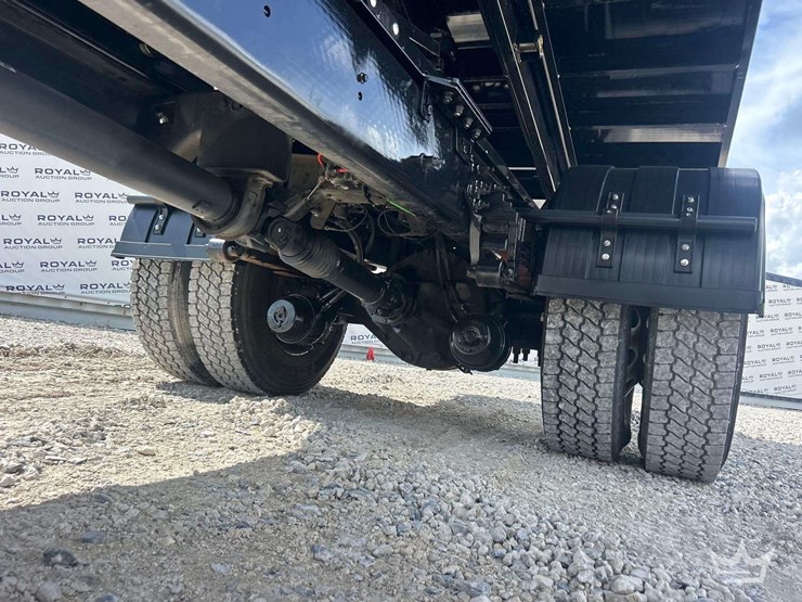 2019-ford-f750-image-17