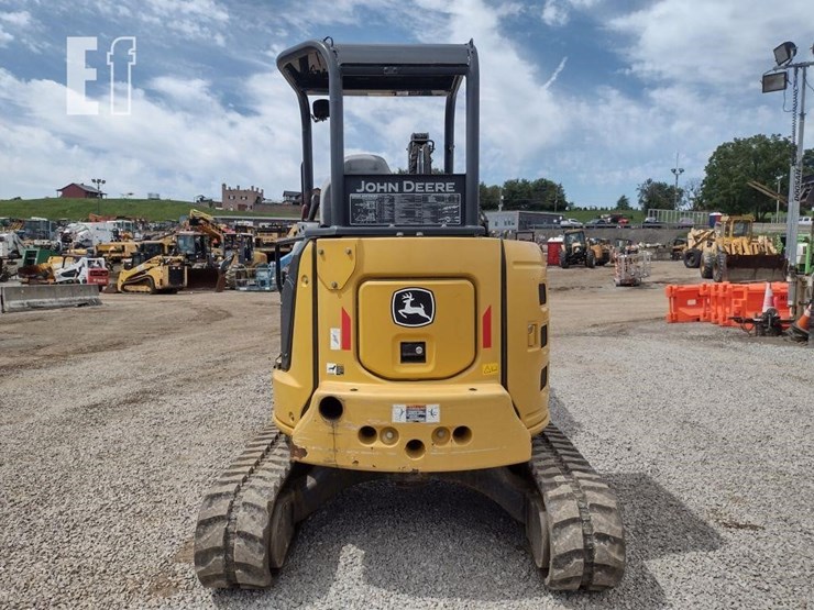 2021-deere-35g-image-4