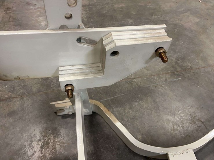 international-harvester-6’-hydraulic-lift-snow-blade-image-21