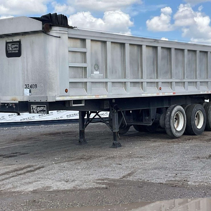 2010 AXLE END DUMP