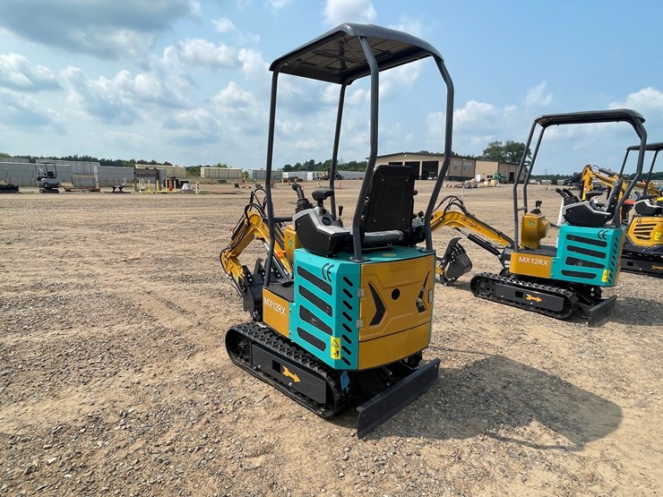 #5540-•-2026-mx12rx-mini-excavator-image-2