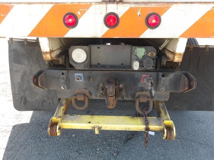 2004-international-durastar-4300-image-14