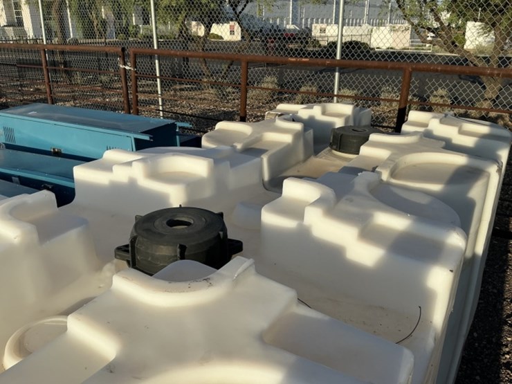 (2)-330gal-plastic-totes-image-5