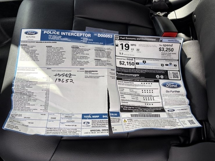 2020-ford-explorer-image-22
