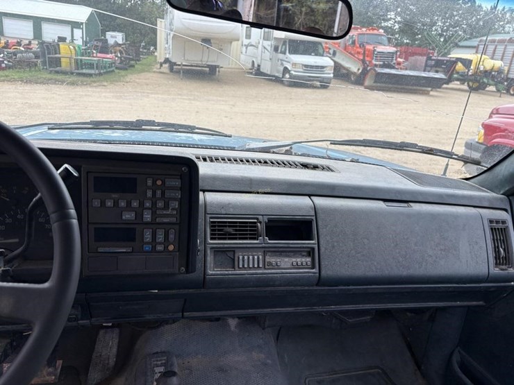1992-chevrolet-3500-image-8