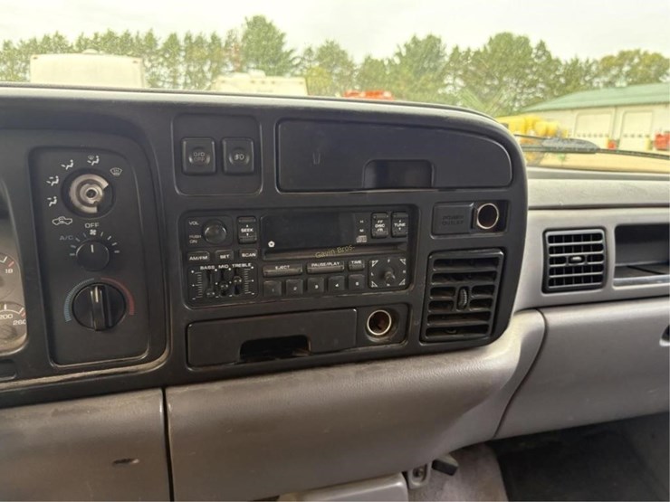 1995-dodge-ram-3500-image-8