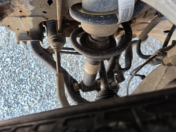 #25370-•-2019-chevrolet-silverado-pickup-truck-image-14