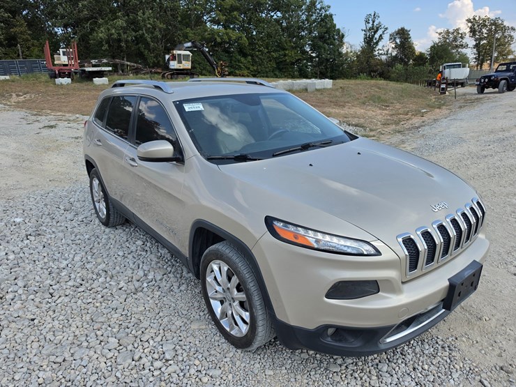 2015-jeep-cherokee-image-13