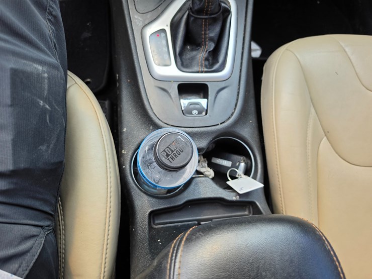 2015-jeep-cherokee-image-40