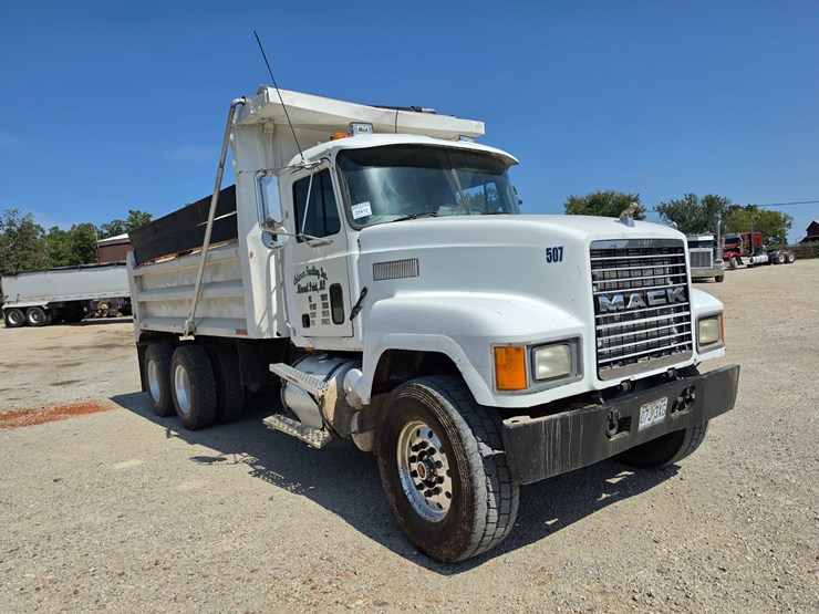 1997-mack-ch600-image-17