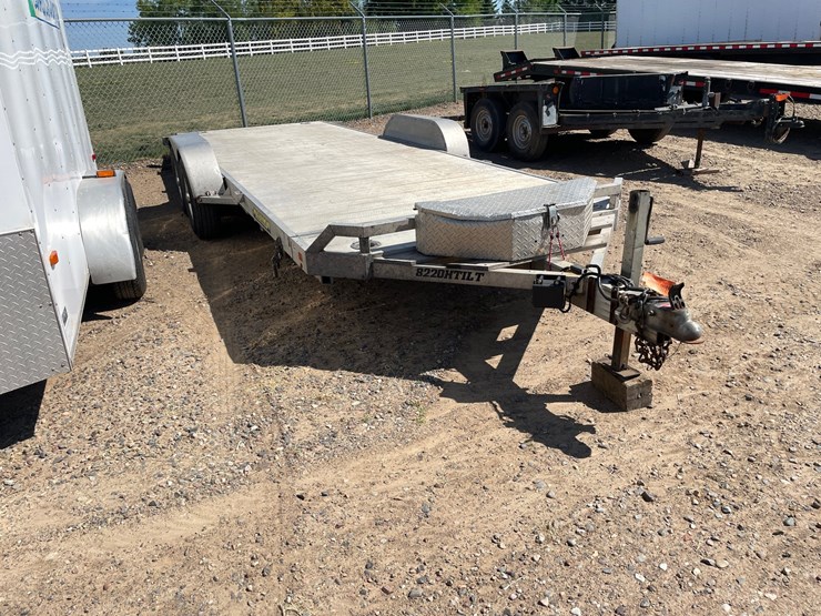 #1310-•-2022-aluma-8220h-tilt-trailer-(has-mn-title)-image-2