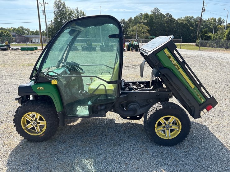 #1038-•-2015-john-deere-855d-utility-vehicle-200172-image-2