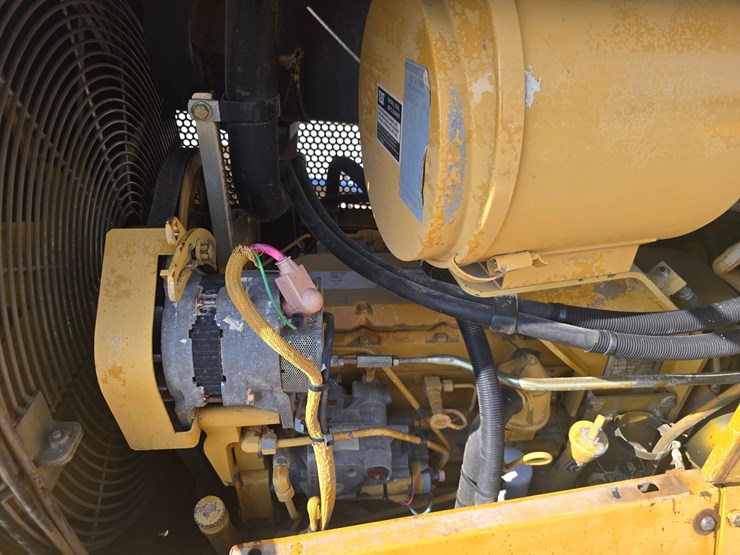 2002-caterpillar-d6m-lgp-image-44