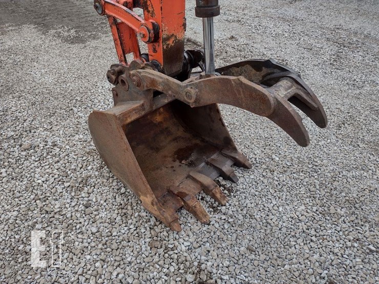 2008-kubota-kx121-3-image-21