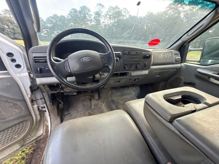 2006-ford-f350-image-10