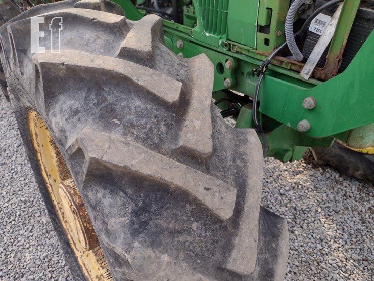 john-deere-6210-image-28