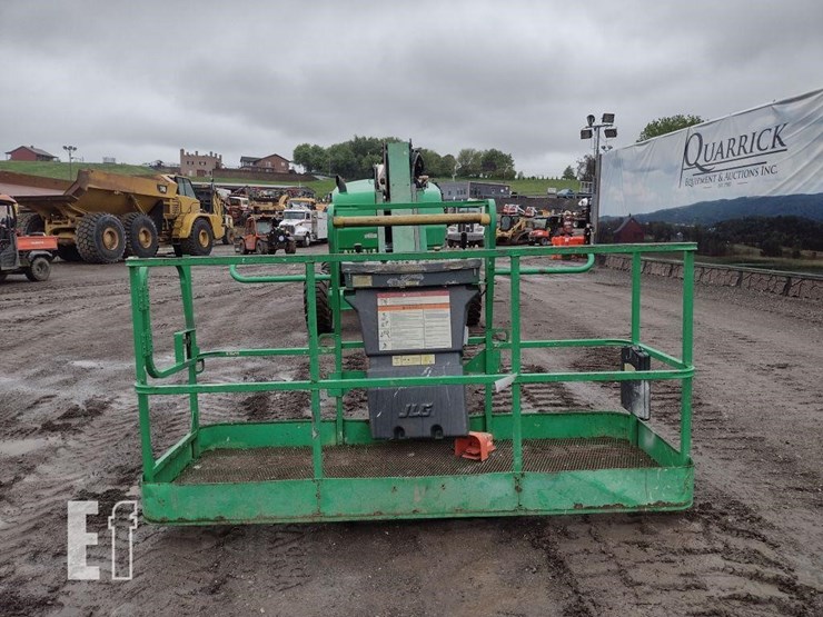 2019-jlg-460sj-image-2