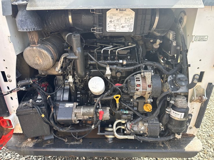 2019-bobcat-t595-image-24