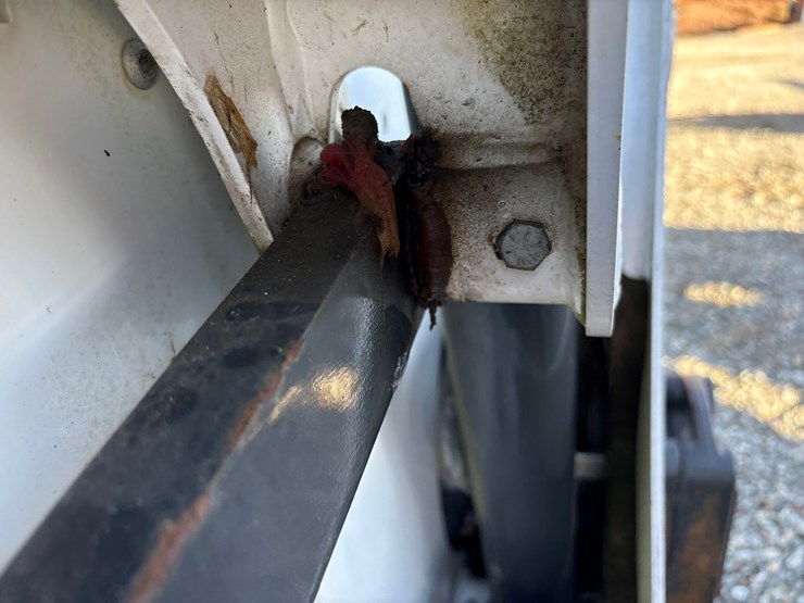 2019-bobcat-t595-image-23