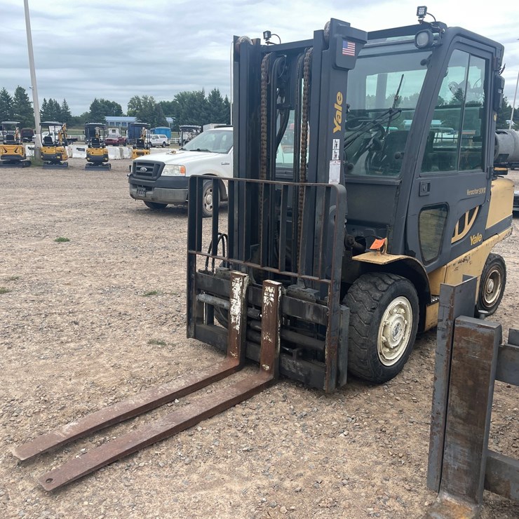 #1062 • Yale Veracitor 90VX Forklift