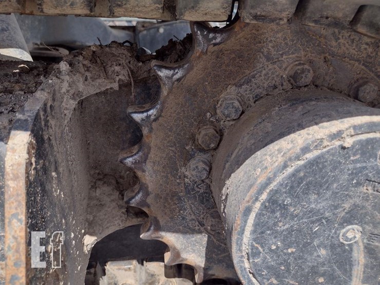 2021-deere-35g-image-13