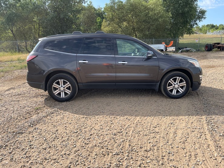 2016-chevrolet-traverse-image-6