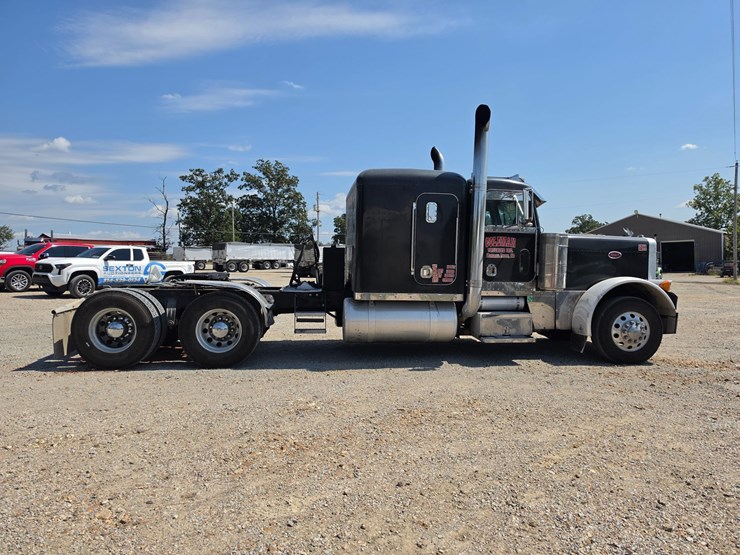 1992-peterbilt-379-image-13