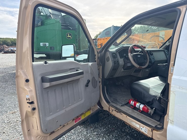 2009-ford-f450-image-45