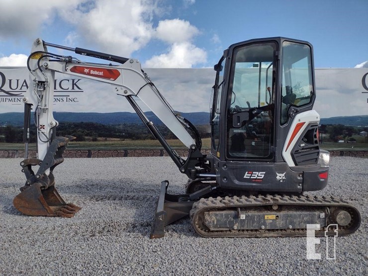2023-bobcat-e35r2-image-1