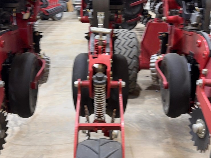 2023-case-ih-2160-image-12
