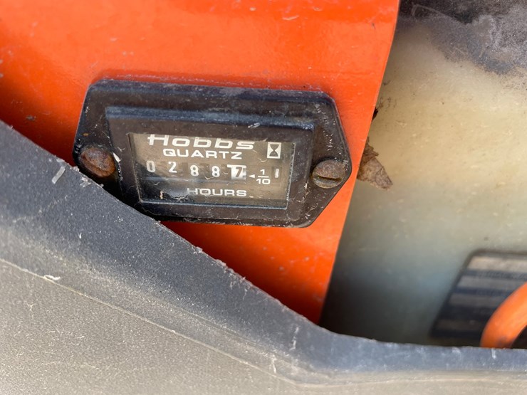 #1001-•-2002-jlg-15vpsp-man-lift-image-10