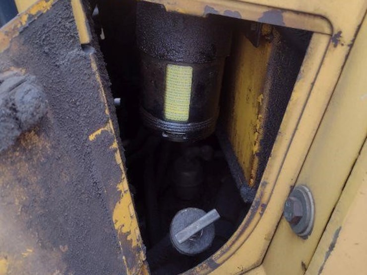 1995-deere-410d-image-37