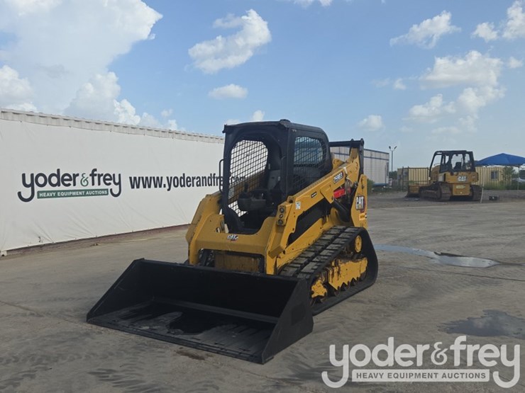 2023-caterpillar-259d3-image-1