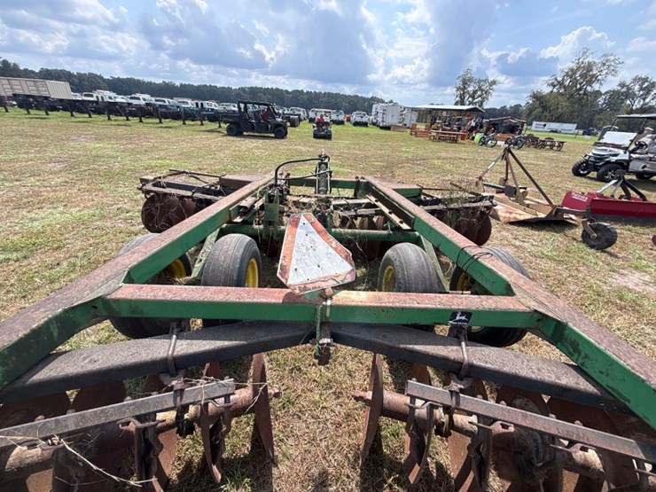 john-deere-630-image-8