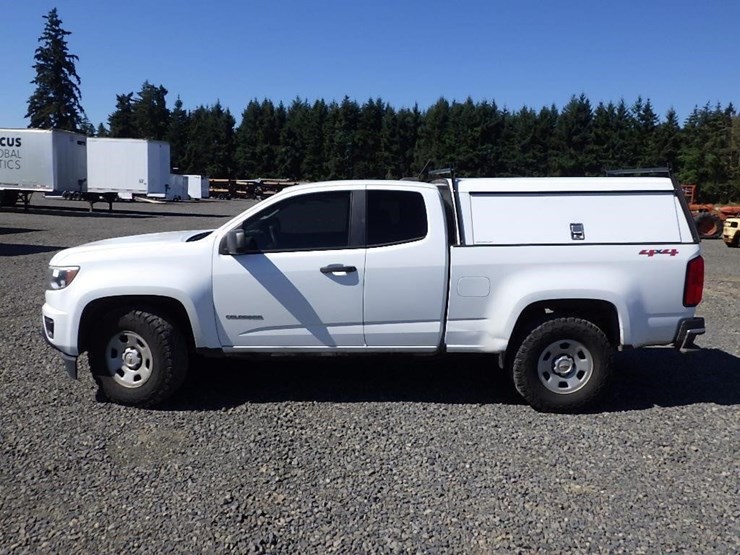 2016-chevrolet-colorado-image-2