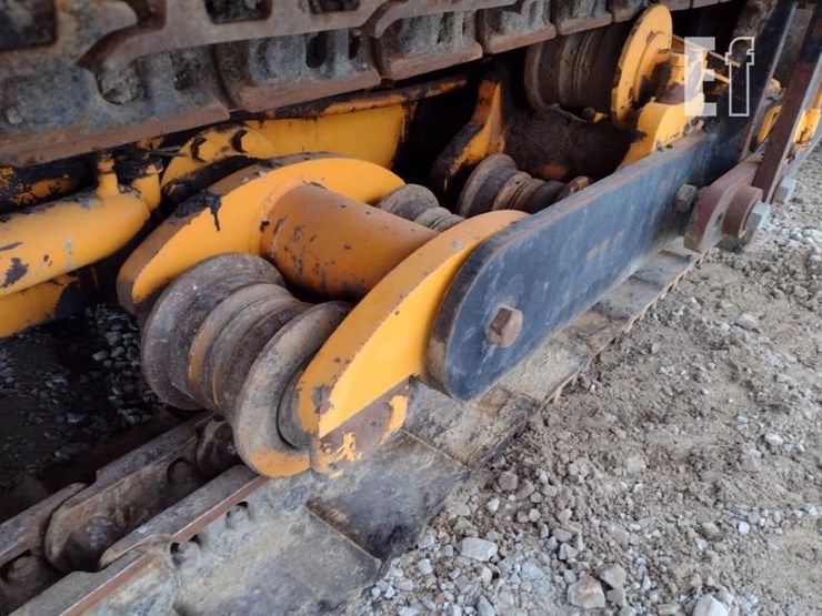 04-leeboy-l8816-track-asphalt-paver-8618-image-20