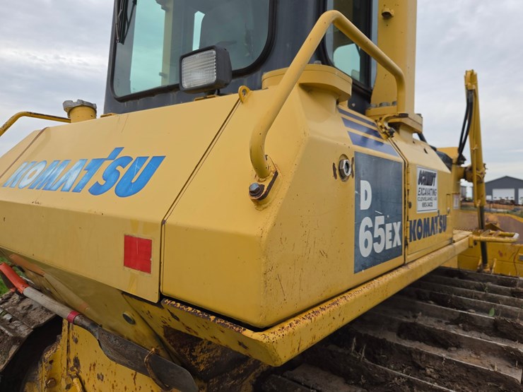 2006-komatsu-d65ex-image-31