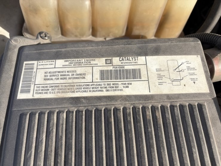 2003-gmc-3500-image-13