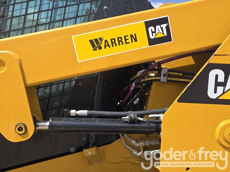 2019-caterpillar-226d-image-22