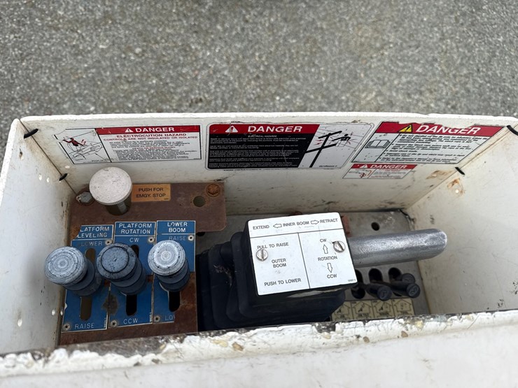 2008-international-durastar-4300-image-57