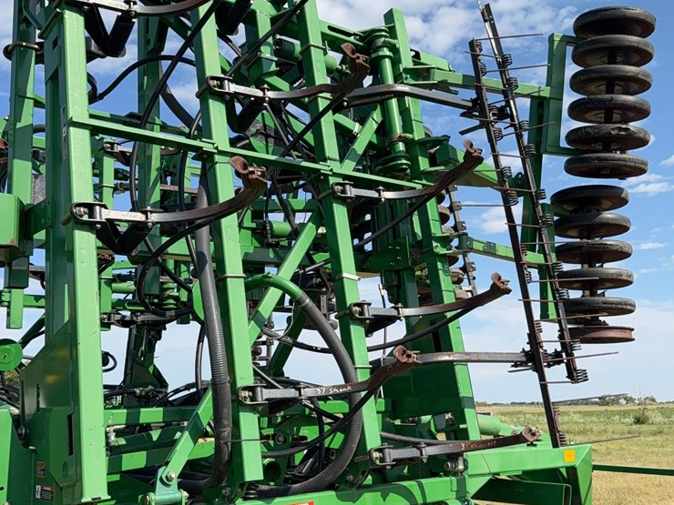 john-deere-1820-image-6
