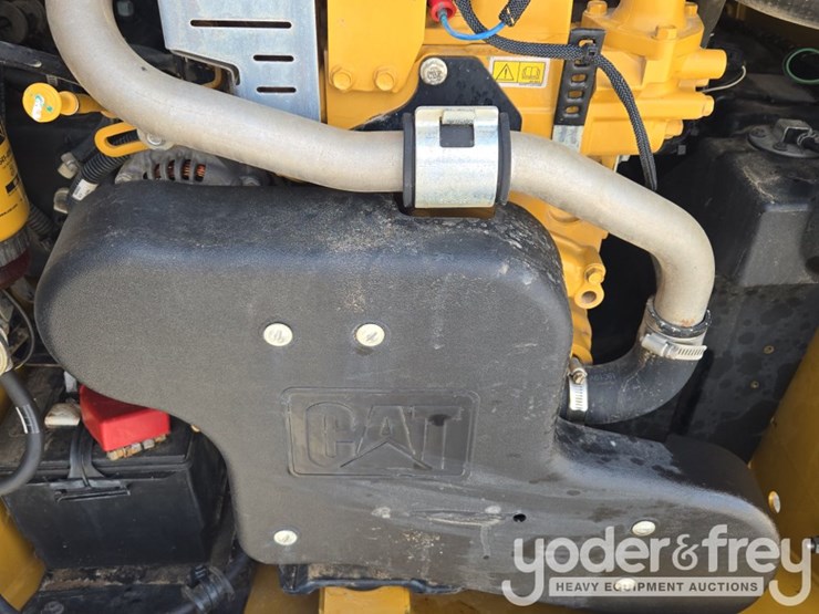 2019-caterpillar-259d3-image-36