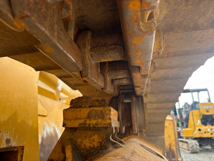 2014-deere-750k-lgp-image-66