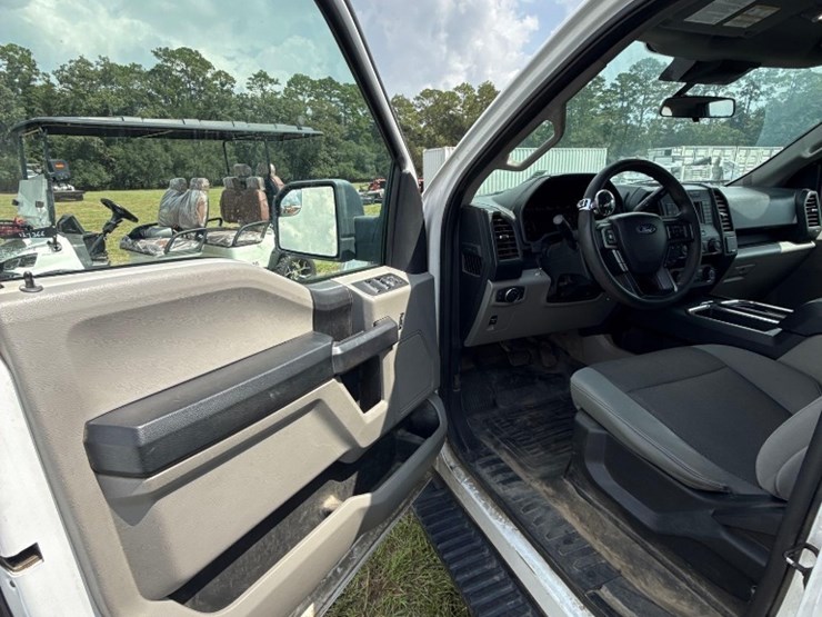 2020-ford-f150-image-9