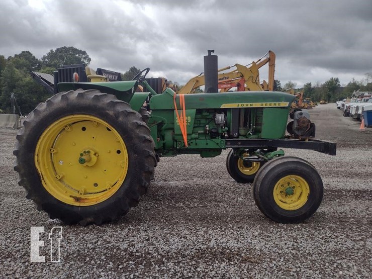 john-deere-2520-image-3